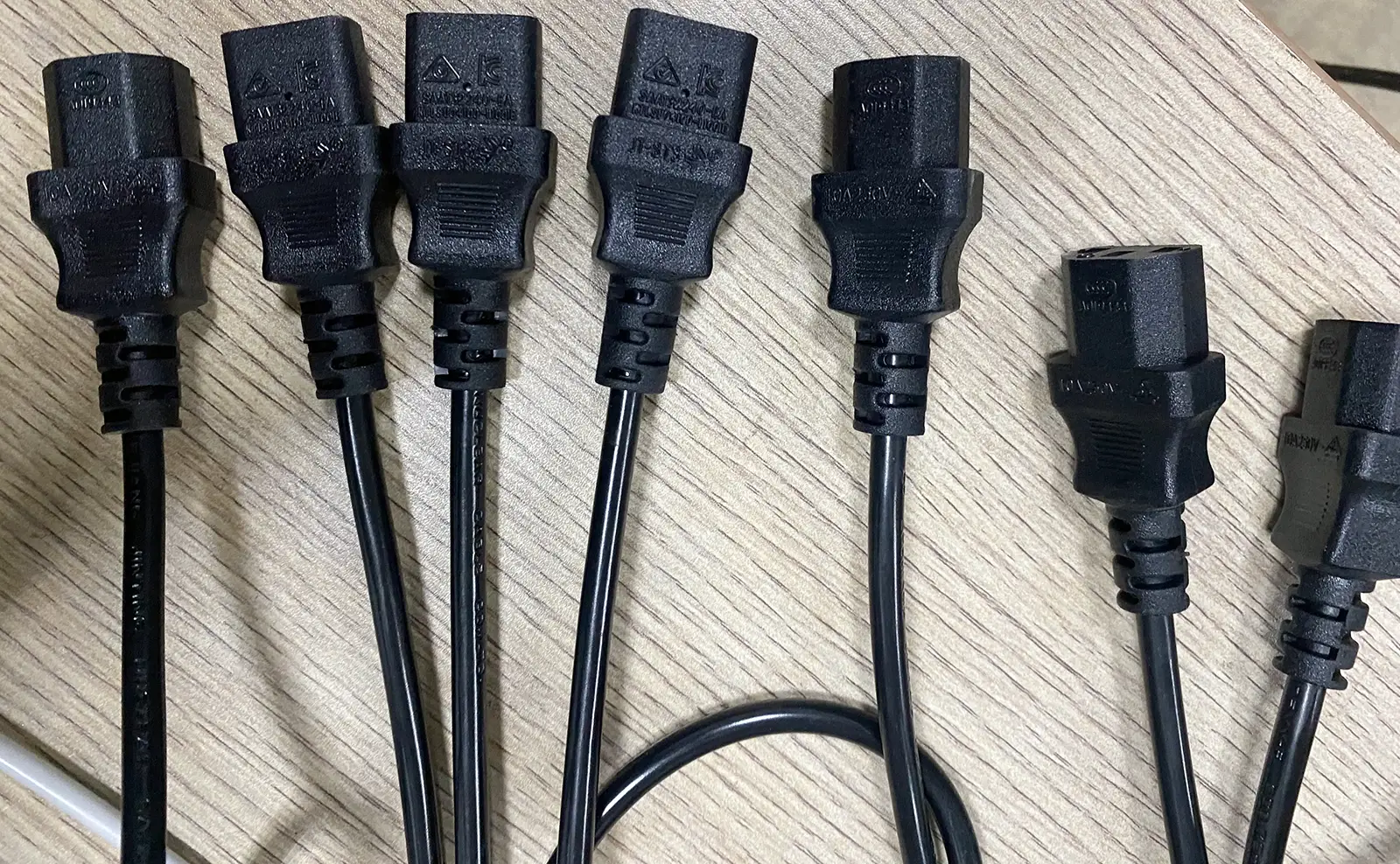 IEC 60320 C13 Power Cable Straight