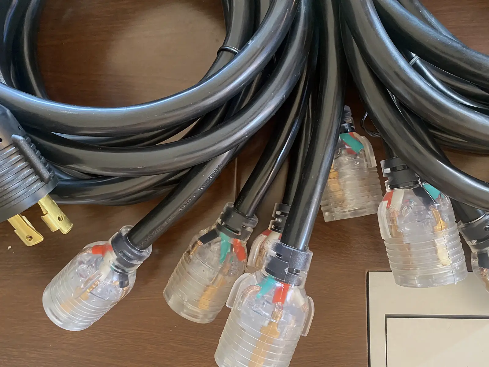 Locking Extension Cord Receptacle