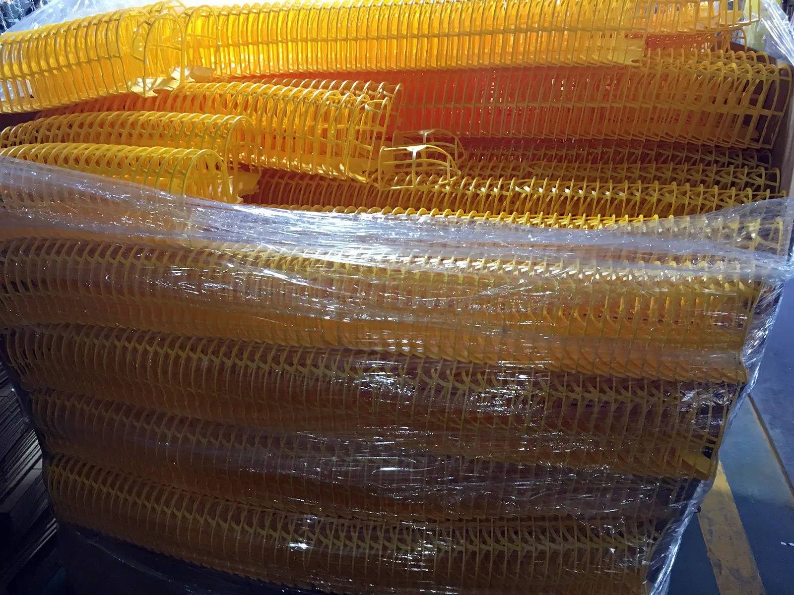 Birdcage for Temporary Lighting String