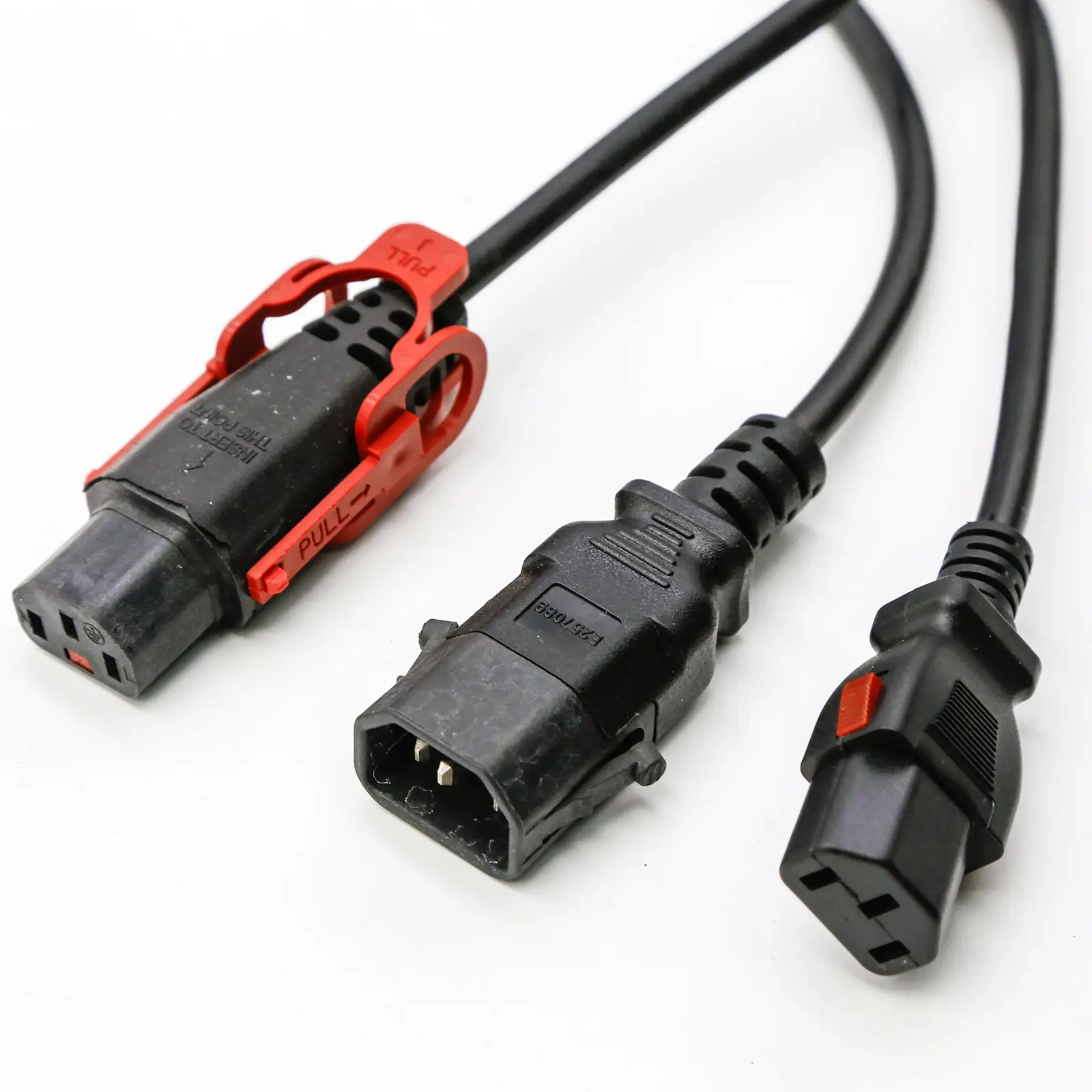Data centers Extension Cable IEC C14 to IEC C13 Locking
