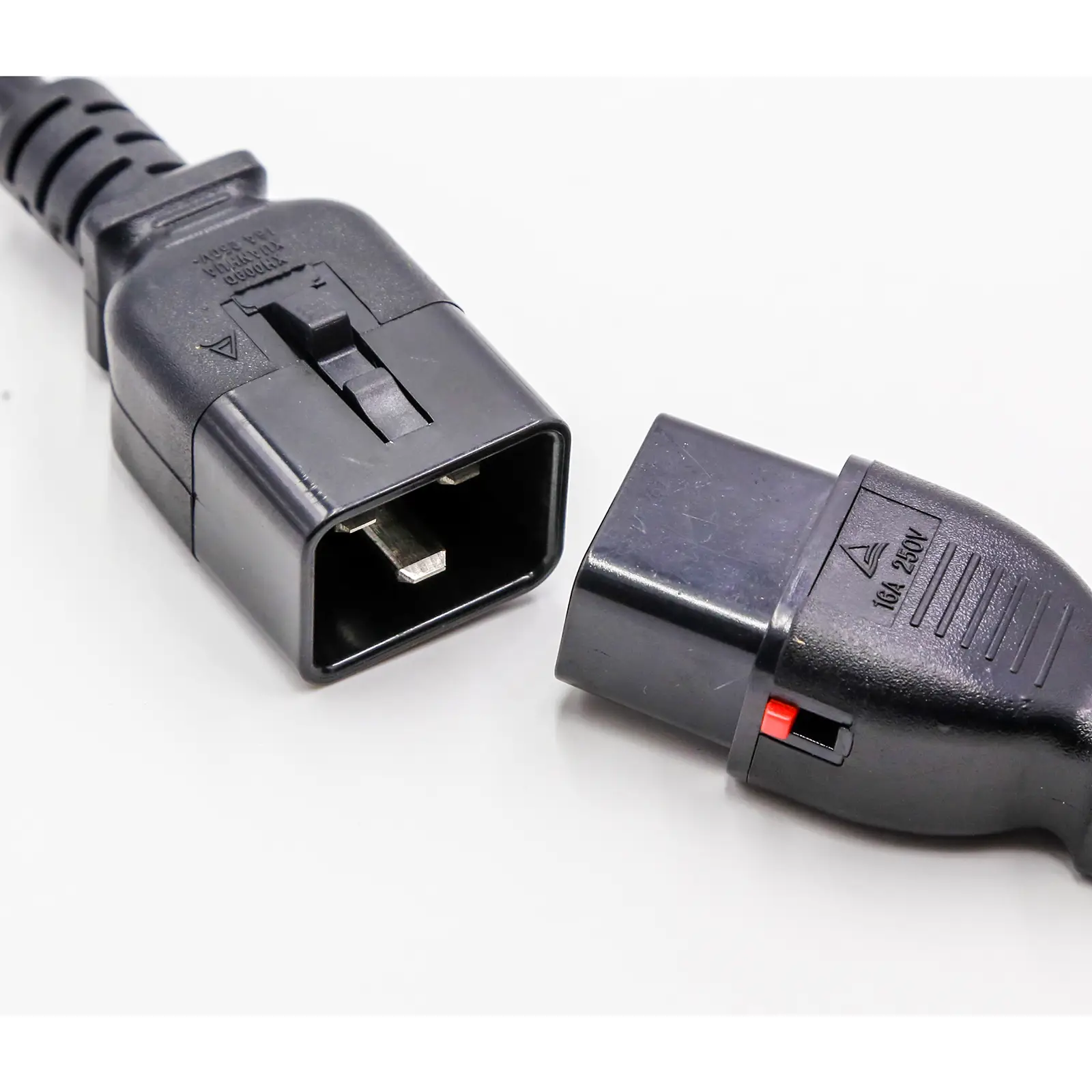 Locking IEC 60320 C20, C19 Power Extension Cords